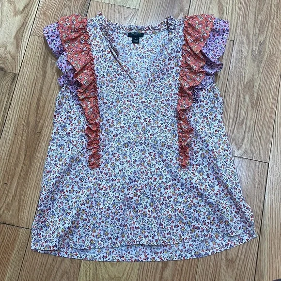 Ann Taylor Floral Ditsy sleeveless ruffle top - Picture 4 of 12